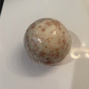 Gracefully natural honey oatmeal bath bomb